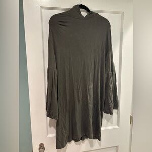 Lou & Grey Charcoal Long Sleeve Dress